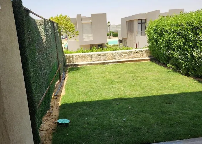Villa Azha Townhouse *